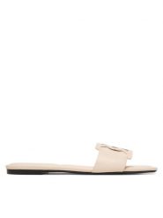 Calvin Klein Klapki Square Flat Sandal Emblem HW0HW03128 Écru. Klapki damskie Calvin Klein, bez wzorów, ze skóry, bez obcasa, bez zapięcia. Za 409.99 zł.