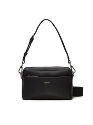Calvin Klein Torebka C Must Convertible K60K612901 Czarny. Czarne torebki klasyczne damskie Calvin Klein, ze skóry, bez dodatków. Za 309.99 zł.