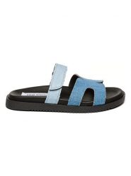 Steve Madden Klapki w kolorze błękitnym rozmiar: 39. Niebieskie klapki damskie Steve Madden, bez wzorów, z otwartym noskiem, bez obcasa, bez zapięcia. Za 192.79 zł.