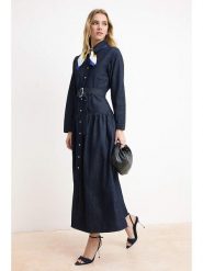 Trendyol Sukienka dżinsowa w kolorze granatowym rozmiar: 38. Niebieskie sukienki damskie Trendyol, bez wzorów, z tkaniny, bez ramiączek. Za 234.95 zł.