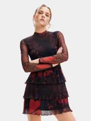 Desigual Sukienka codzienna 23WWVK78 Czerwony Regular Fit. Czerwone sukienki damskie Desigual, bez wzorów, z syntetyku, bez ramiączek. Za 539.99 zł.