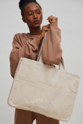 Torba typu shopper bag wykonana ze sztruksu w kolorze CLASSIC BEIGE - MRSL BASIC CLUB-UNI. Brązowe shopper bag Marsala, bez wzorów, z bawełny. Za 219.90 zł.
