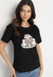 Czarny T-shirt z Bawełny Ozdobiony Nadrukiem i Kokardą 3D Sanathien. Czarne t-shirty damskie Born2be, l, z aplikacjami, z bawełny, bez kołnierzyka. Za 34.99 zł.