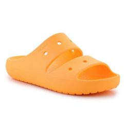 Klapki Crocs Classic Sandal V2 209403-85Q pomarańczowe. Brązowe klapki damskie bez wzorów, bez obcasa, bez zapięcia. Za 255.44 zł.
