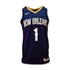 Koszulka sportowa unisex Swingman Nike NBA New Orleans Pelicans Zion Williamson. Czarne koszulki sportowe damskie Nike, bez wzorów, bez ramiączek, do koszykówki. Za 350.00 zł.