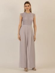 APART Kombinezon w kolorze fioletowym rozmiar: 42. Różowe kombinezony damskie Apart, bez wzorów, z koronki, bez kołnierzyka, bez ramiączek. Za 283.74 zł.