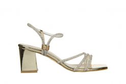 Sandały Bayla-187 1705 Gold 187028, Złoty, Skóra ekologiczna - 41. Żółte sandały damskie Bayla, z aplikacjami, z lakierowanej skóry, bez obcasa, na obcasie, bez zapięcia. W wyprzedaży za 224.99 zł.