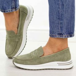 Zielone skórzane mokasyny damskie Filippo Dp6750/26. Zielone mokasyny damskie Filippo, na jesień, z jeansu, z okrągłym noskiem, bez obcasa. Za 219.00 zł.