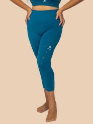 Anaissa Legginsy sportowe "Namasté" w kolorze niebieskim rozmiar: M/L. Niebieskie legginsy damskie Anaissa, l, bez wzorów. Za 109.52 zł.
