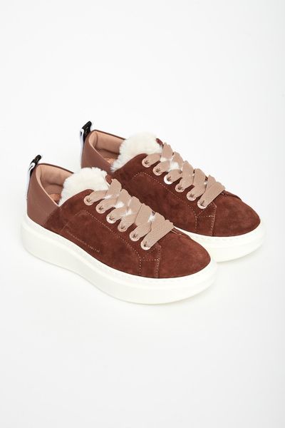 Sneakersy zamszowe Wembley ALEXANDER SMITH. Obuwie sportowe damskie Alexander Smith, z zamszu, bez zapięcia. Za 1,049.00 zł.