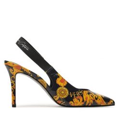 Szpilki Versace Jeans Couture. Czarne szpilki damskie Versace Jeans Couture, bez wzorów, z jeansu, bez obcasa, na szpilce, bez zapięcia. Za 759.99 zł.