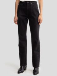 Jeansy damskie z prostą nogawką z cyrkoniami czarne Jade 925. Czarne jeansy damskie Big Star. W wyprzedaży za 249.99 zł.