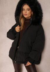 Czarna Kurtka Oversize z Futrzanym Kapturem Haduni. Czarne kurtki damskie Renee, na zimę, l, z aplikacjami, z futra. Za 289.99 zł.