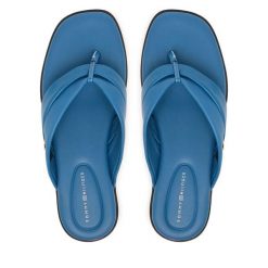 Japonki Tommy Hilfiger. Niebieskie klapki damskie Tommy Hilfiger, bez wzorów, bez obcasa, bez zapięcia. Za 359.99 zł.