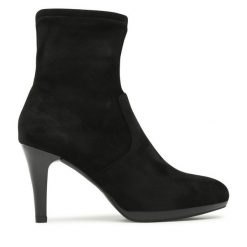 Botki Caprice. Czarne botki damskie Caprice, bez obcasa, na szpilce, bez zapięcia. Za 349.99 zł.