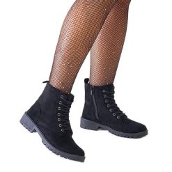 Czarne botki eko-zamszowe workery na platformie Barosa. Czarne botki damskie z gumy, eleganckie, za kostkę, bez obcasa, na obcasie, bez zapięcia. Za 135.07 zł.
