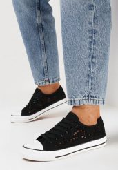 Czarne Ażurowe Trampki z Cholewką Przed Kostkę Iilira. Czarne trampki damskie Born2be, z aplikacjami, przed kostkę, bez zapięcia. Za 44.99 zł.