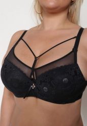 Czarny Koronkowy Biustonosz Full Cup z Regulowanymi Ramiączkami Nestalily. Czarne biustonosze Renee, bez wzorów, z koronki. Za 44.99 zł.