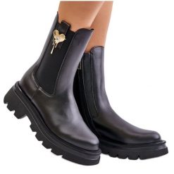 Skórzane Botki Sztyblety z Ozdobą CheBello 4537 Czarne. Czarne botki damskie ze skóry, eleganckie, bez obcasa, na płaskiej podeszwie, bez zapięcia. Za 758.79 zł.