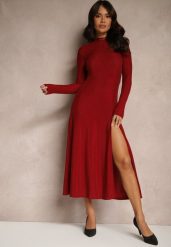 Bordowa Elegancka Sukienka z Wiskozą i Brokatem Werista. Czerwone sukienki damskie Renee, bez wzorów, z materiału, eleganckie, bez ramiączek. W wyprzedaży za 135.99 zł.