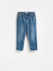 Jeansy relaxed slim - niebieski. Niebieskie jeansy damskie Reserved. Za 129.99 zł.