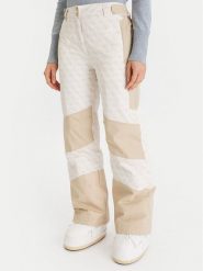 Guess Spodnie narciarskie W5BB70 W3272 Beżowy Regular Fit. Brązowe spodnie sportowe damskie Guess, xxl, z aplikacjami, z syntetyku, narciarskie. Za 959.99 zł.