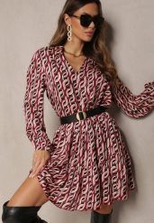 Czerwona Rozkloszowana Sukienka z Falbanką i Dekoltem w Serek Sekele. Czerwone sukienki damskie Renee, bez wzorów, z tkaniny, bez ramiączek. Za 79.99 zł.