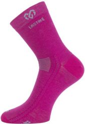 Skarpety merino WKS. Czerwone skarpetki damskie LASTING, bez wzorów, z elastanu. Za 51.00 zł.