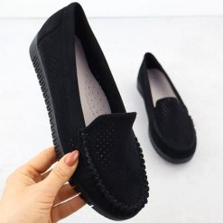 Mokasyny półbuty zamszowe ażurowe czarne Potocki 25-11316. Czarne mokasyny damskie POTOCKI, z nubiku, bez obcasa. Za 76.50 zł.