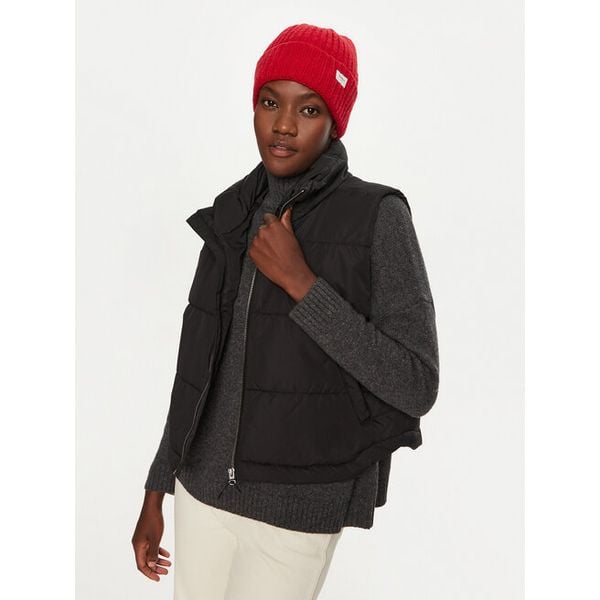 Czapka Pepe Jeans. Czerwone czapki damskie Pepe Jeans, na zimę, bez wzorów, z jeansu. Za 139.99 zł.