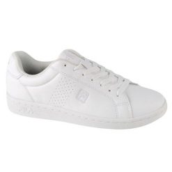 Buty do chodzenia damskie Fila Crosscourt. Białe obuwie sportowe casual damskie Fila, bez zapięcia. W wyprzedaży za 135.00 zł.