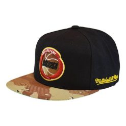 Czapka z daszkiem Mitchell & Ness NBA HWC Houston Rockets Choco -HROYYPPPBLCK. Czarne czapki z daszkiem damskie Mitchell & Ness, bez wzorów. Za 89.00 zł.