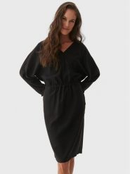 Tatuum Sukienka codzienna Konti T2221.194 Czarny Regular Fit. Czarne sukienki damskie TATUUM, bez wzorów, z wiskozy, bez ramiączek. Za 449.99 zł.