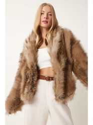 Happiness Istanbul Kurtka w kolorze jasnobrązowym ze sztucznego futra rozmiar: onesize. Brązowe kurtki damskie Happiness Istanbul, bez wzorów, bez kaptura. Za 358.48 zł.