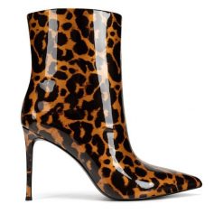 Botki Eva Minge. Brązowe botki damskie Eva Minge, bez obcasa, na szpilce, bez zapięcia. Za 599.99 zł.
