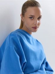Bawełniana bluza - niebieski. Niebieskie bluzy damskie Reserved, l, bez wzorów, z bawełny, bez kaptura. Za 179.99 zł.