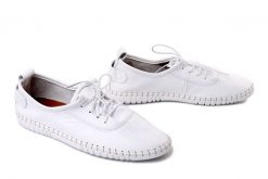 Boccato 500-1722 23 TKRKBYZ biały, półbuty damskie. Białe półbuty damskie Boccato, na lato, bez wzorów, bez obcasa, bez zapięcia. Za 259.90 zł.