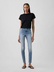 GAP Dżinsy - Skinny fit - w kolorze błękitnym rozmiar: W33. Niebieskie jeansy damskie GAP, z podwyższonym stanem. Za 105.63 zł.
