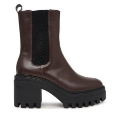 Botki Calvin Klein. Brązowe botki damskie Calvin Klein, bez obcasa, na słupku, bez zapięcia. Za 699.99 zł.