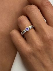 Les Petites Précieuses Pozłacany pierścionek z cyrkoniami i tanzanitem rozmiar: 56. Żółte pierścionki damskie Les Petites Précieuses, z cyrkonią, pozłacane. Za 311.85 zł.