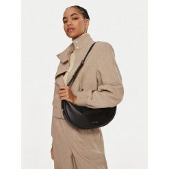 Torebka MICHAEL Michael Kors. Czarne torebki klasyczne damskie MICHAEL Michael Kors, bez dodatków. Za 659.99 zł.