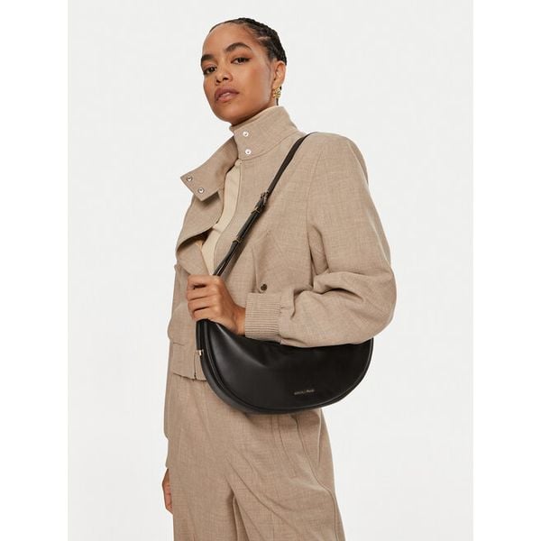 Torebka MICHAEL Michael Kors. Czarne torebki klasyczne damskie MICHAEL Michael Kors, bez dodatków. Za 659.99 zł.