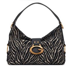 Torebka Guess. Czarne torebki klasyczne damskie Guess, bez dodatków. Za 674.99 zł.