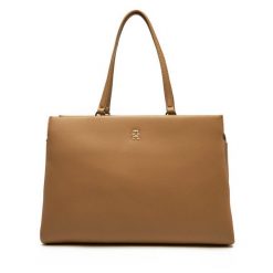 Torebka Tommy Hilfiger. Brązowe torebki klasyczne damskie Tommy Hilfiger, bez dodatków. Za 519.99 zł.