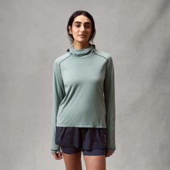 Bluza damska z kapturem Endura AllTrack Roam. Zielone bluzy damskie ENDURA, xs, bez wzorów, z tkaniny, z kapturem. Za 493.00 zł.