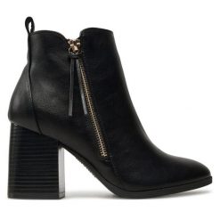 Botki Call It Spring. Czarne botki damskie Call it Spring, bez obcasa, na słupku, bez zapięcia. Za 269.99 zł.