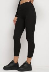 Czarne Legginsy w Prążki Dzianinowe z Wysokim Stanem Iriniaelle. Czarne legginsy damskie Born2be, s, bez wzorów, z dzianiny. Za 19.99 zł.