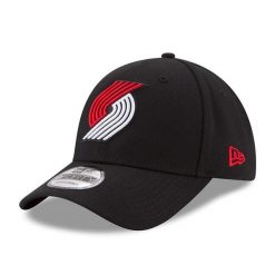 Czapka z daszkiem New Era NBA Portland Trail Blazers. Białe czapki z daszkiem damskie New Era, bez wzorów, z poliesteru. Za 167.50 zł.