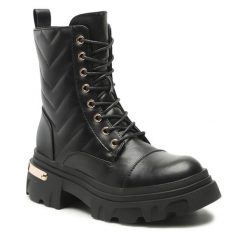 Trzewiki DeeZee. Czarne botki damskie DeeZee, bez obcasa, na płaskiej podeszwie, bez zapięcia. Za 159.99 zł.