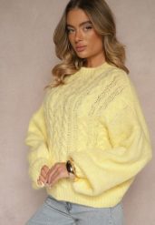 Żółty Sweter z Wełną o Eleganckim Warkoczowym Splotem Makkaria. Żółte swetry klasyczne damskie Renee, na jesień, z jeansu, bez kołnierzyka. Za 139.99 zł.
